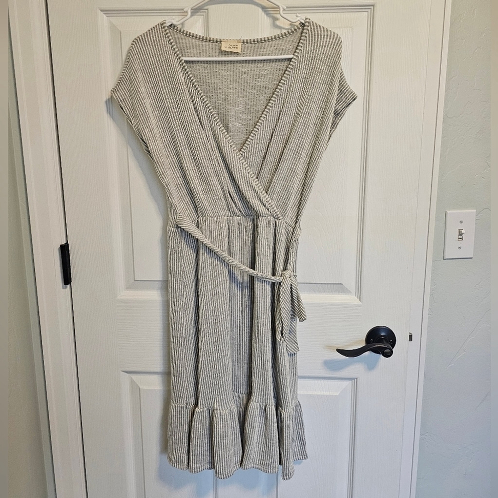 Gently Used Caution to the Wind dress. Medium